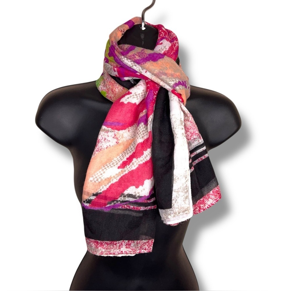 Apt 9 Colorful Scarf Retro 80s Style Pink White Black Green Abstract Bright